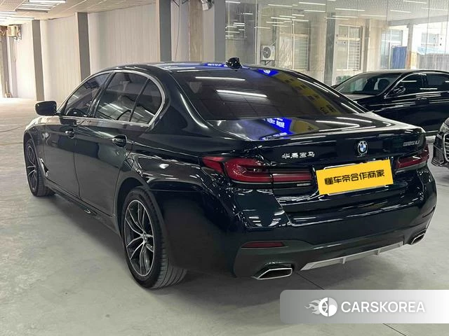 BMW 5 series 2023 Черный из Китая, фото 3