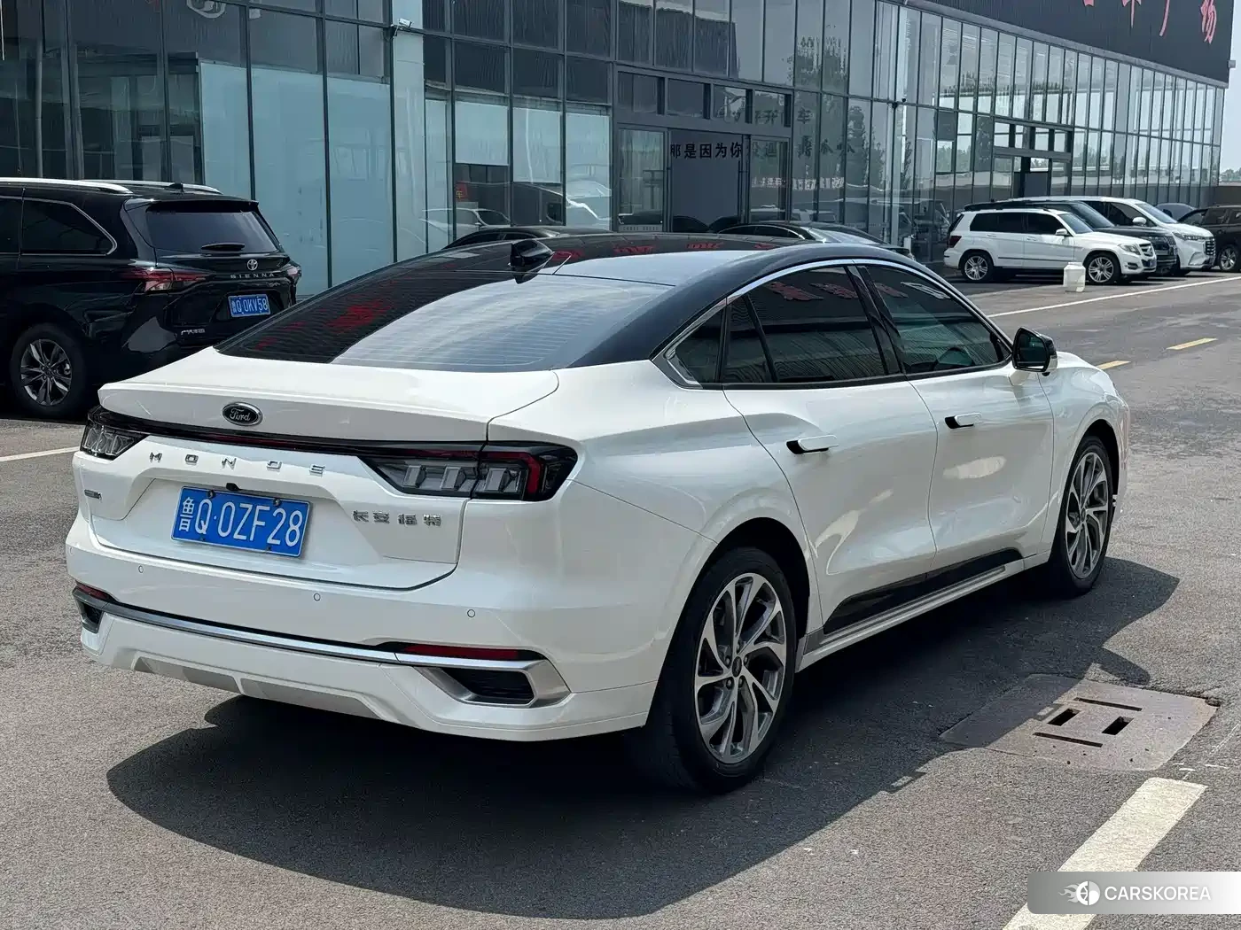 Ford Mondeo 2023 Белый из Китая, фото 3