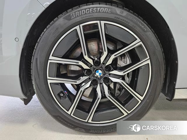 BMW 7 Series (G70) id 4315186 из Кореи 10