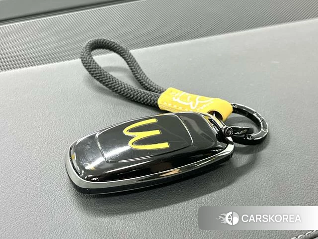 Audi A7L id 4263933 из Китая 13