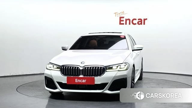 BMW 5 Series (G30) id 4409351 из Кореи 23