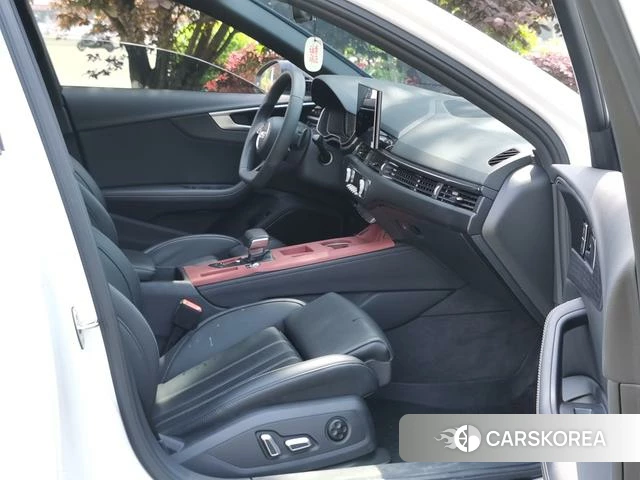 Audi A4L id 4265113 из Китая 15