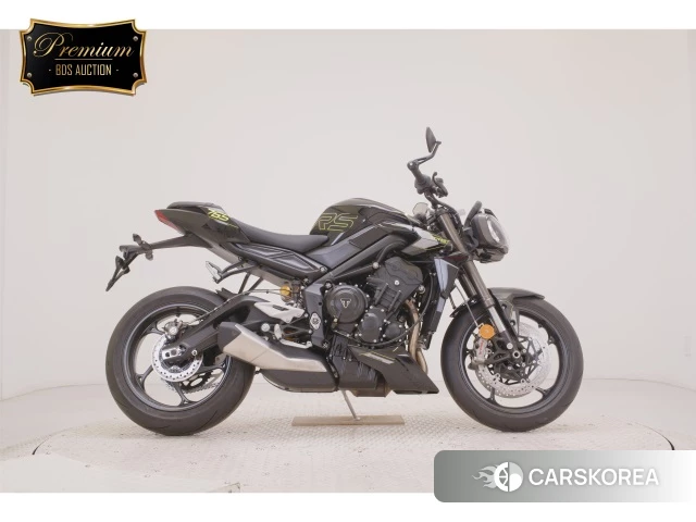 Triumph STREET TRIPLE 765 RS 2025 из Японии, фото 2