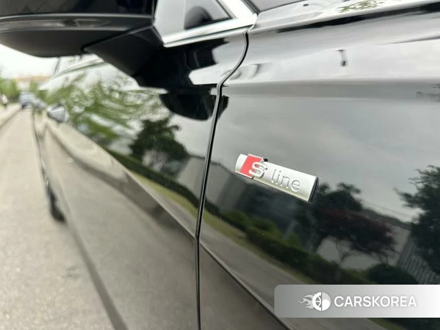 Audi A6L id 4278789 из Китая 17
