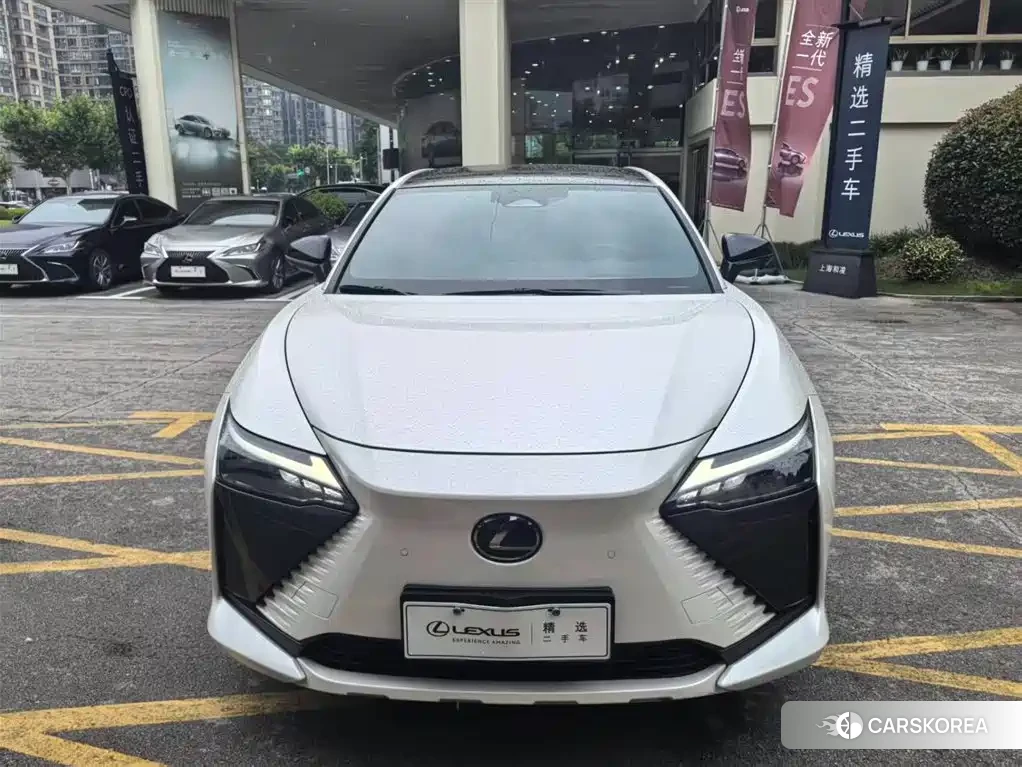 Lexus RZ 2023 Белый из Китая, фото 3