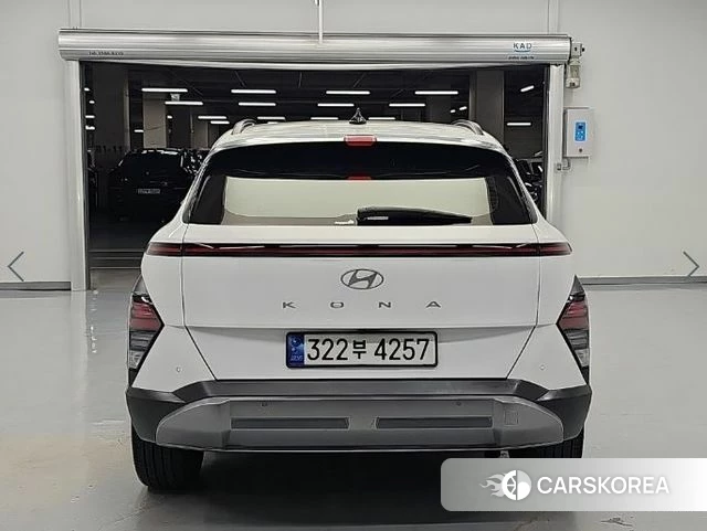 Hyundai Kona (SX2) 2023 Белый из Кореи, фото 3