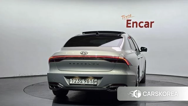 Hyundai The New Grandeur IG Hybrid id 4268829 из Кореи 23