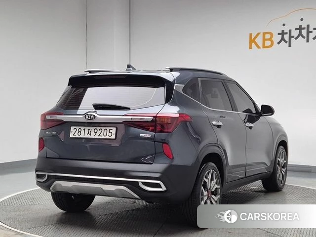 Kia Seltos id 4284937 из Кореи 13