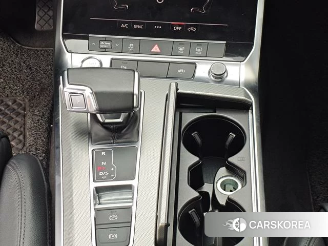 Audi A6L id 4253958 из Китая 9