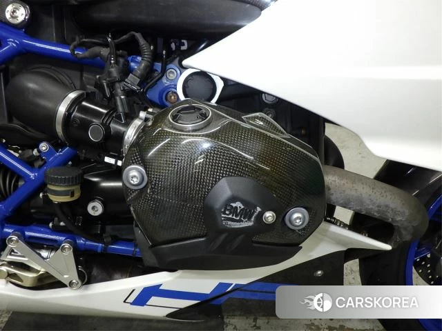 Engine photo