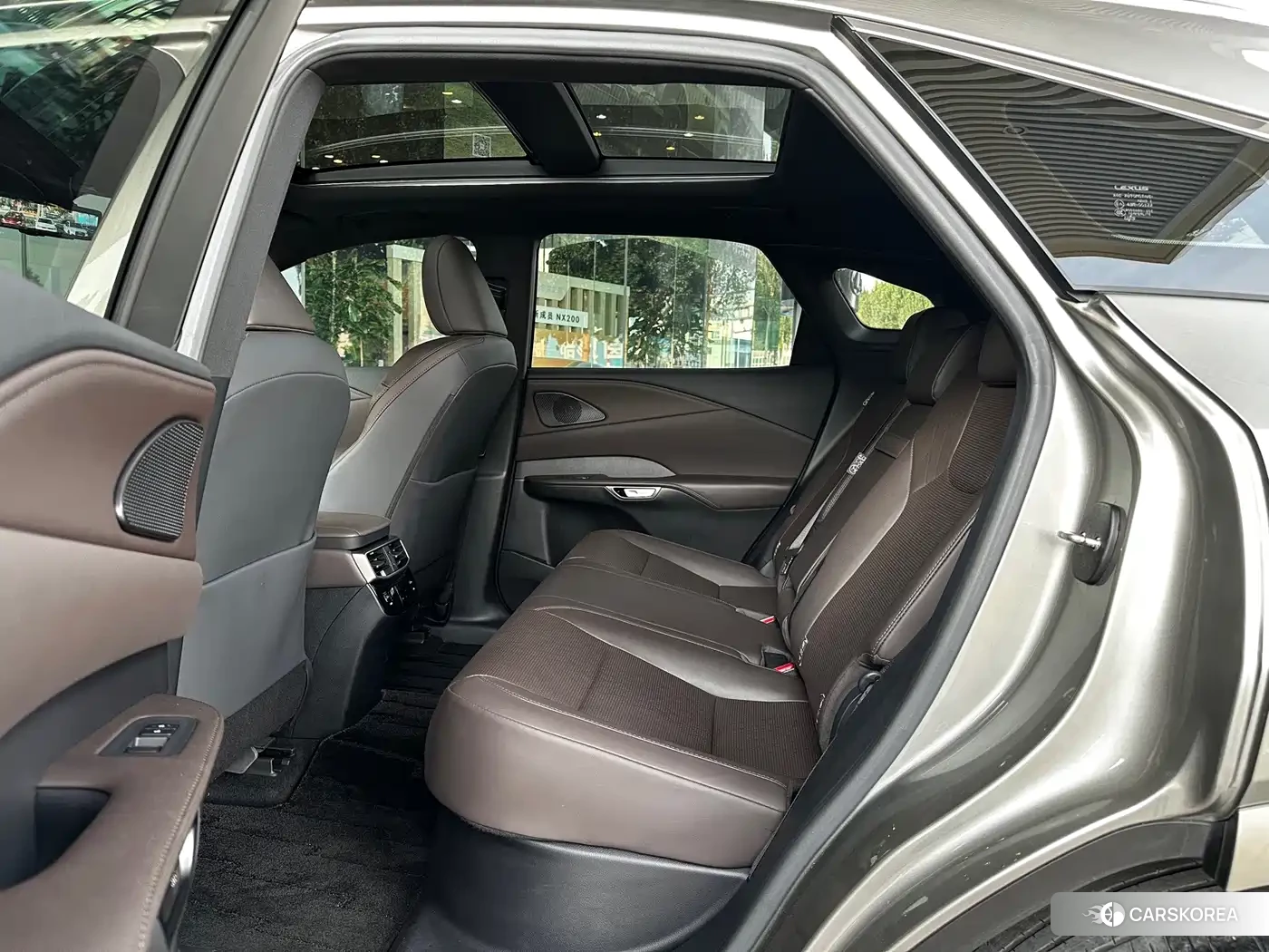 Lexus RX 2023 Silver/gray из Китая, фото 5