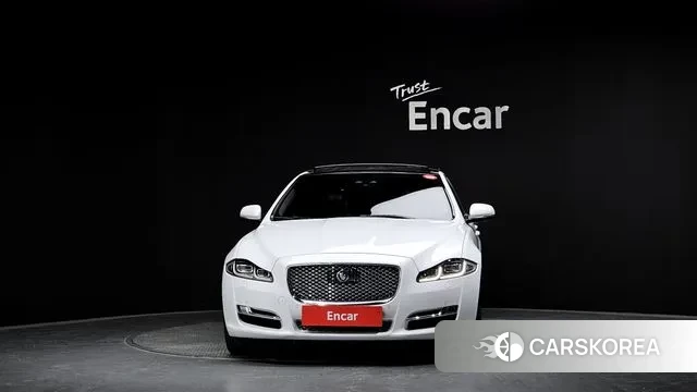 Jaguar All New XJ id 3439958 из Кореи 13