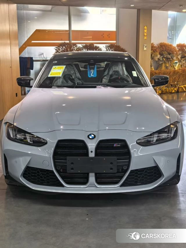 BMW M4 2025 Серебристо-серый из Китая, фото 3