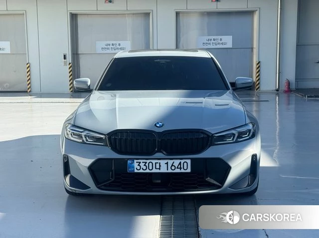 BMW 3 Series (G20) 2025 Небесно-голубой из Кореи, фото 3