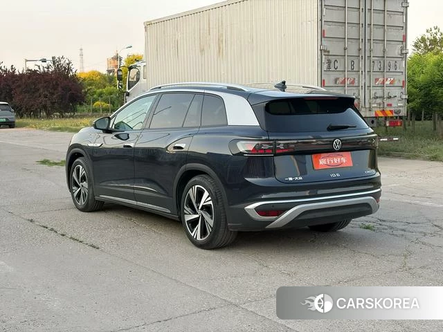 Volkswagen ID.6 CROZZ 2023 Синий из Китая, фото 3