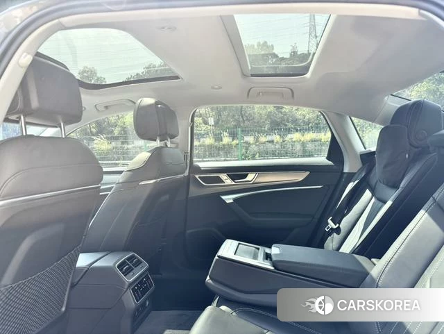 Audi A6L id 3920140 из Китая 19