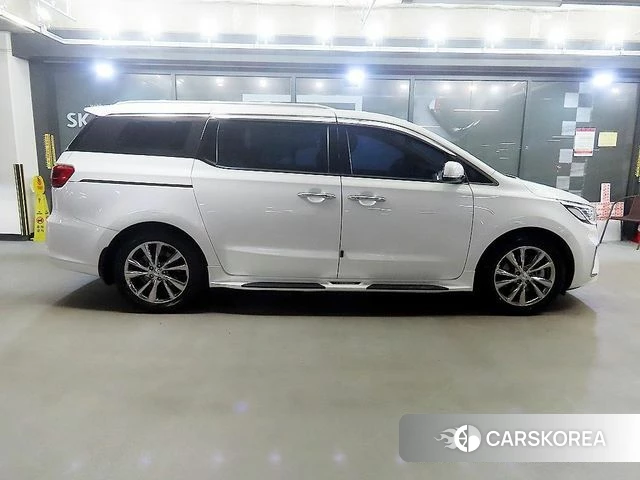 Kia The New Carnival id 4435107 из Кореи 13