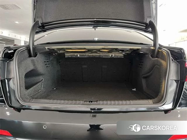 Audi A6L id 4307087 из Китая 7