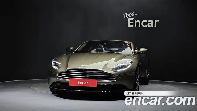 Aston Martin DB11 id 2932411 из Кореи 13