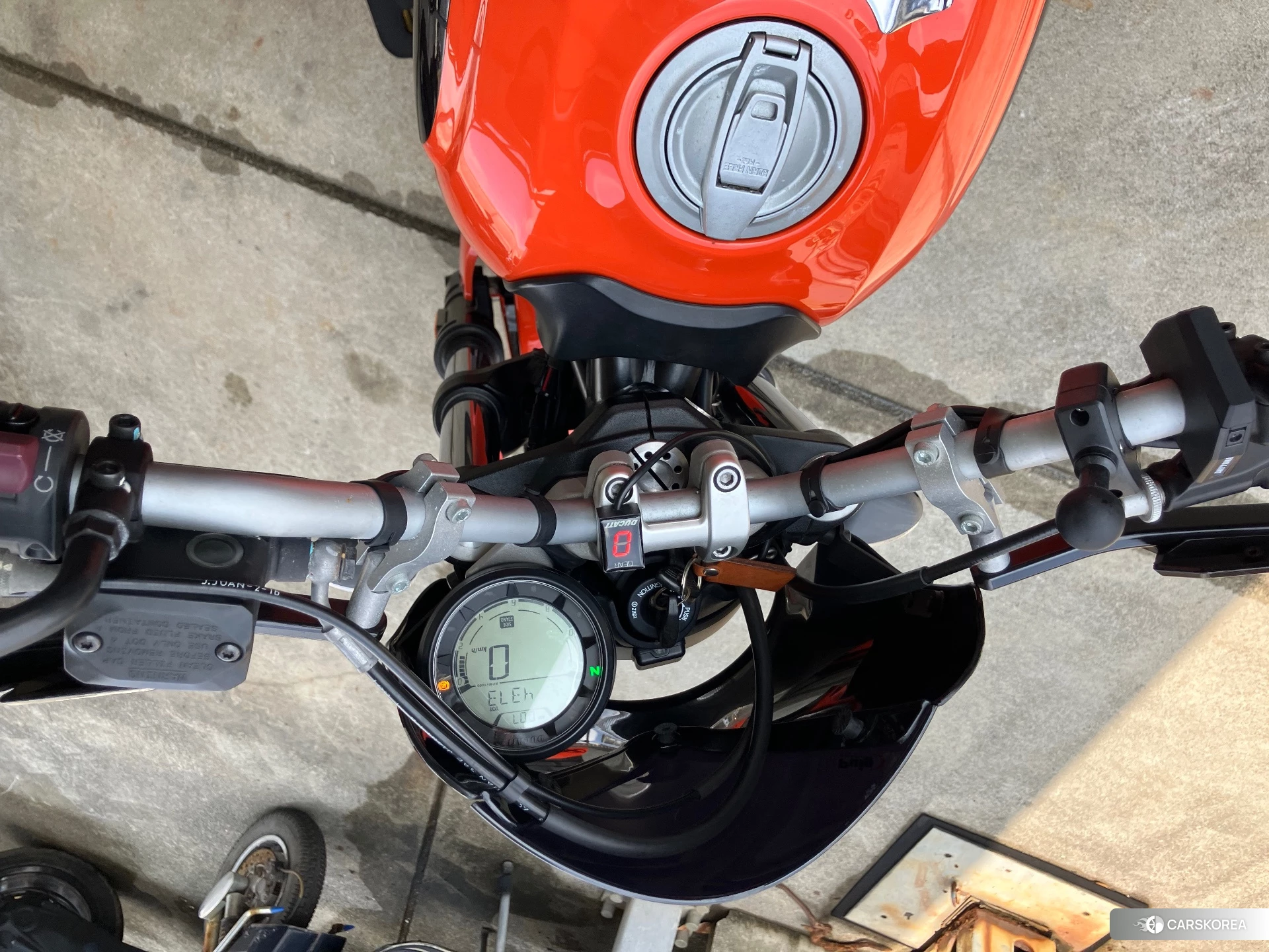 Проданный Ducati SCRAMBLER SIXTY2 2017 из Японии, фото 4