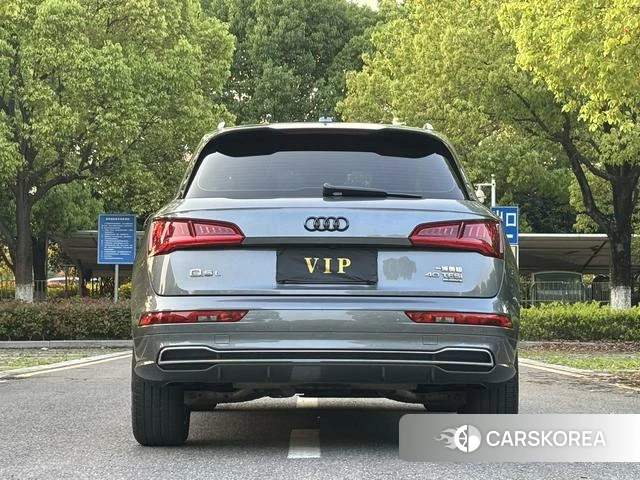 Audi Q5L id 4273071 из Китая 10
