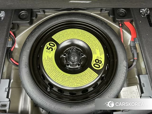 Audi A4L id 4290186 из Китая 12