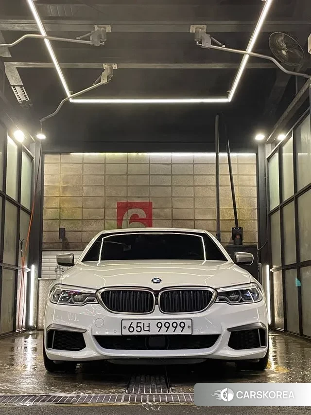 BMW 5 Series (G30) 2018 Белый из Кореи, фото 3