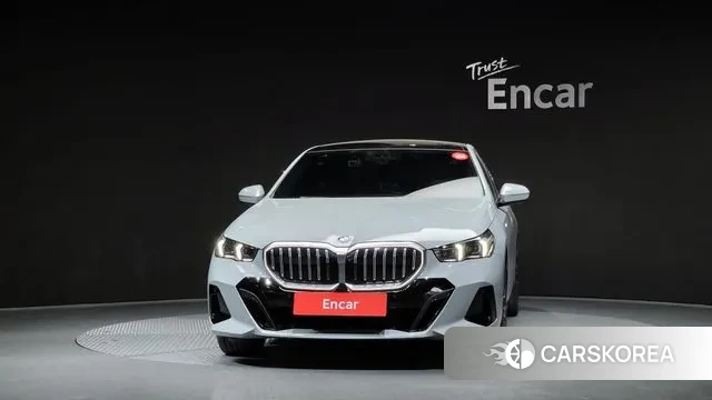 BMW 5 Series (G60) id 3565447 из Кореи 13