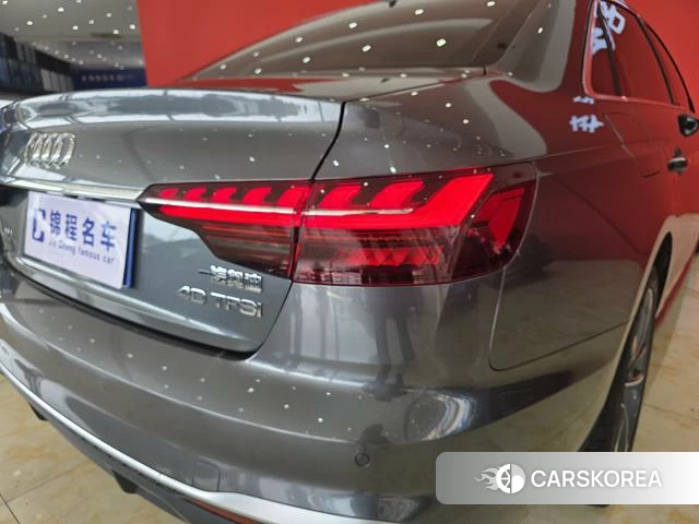 Audi A4L id 4290352 из Китая 7