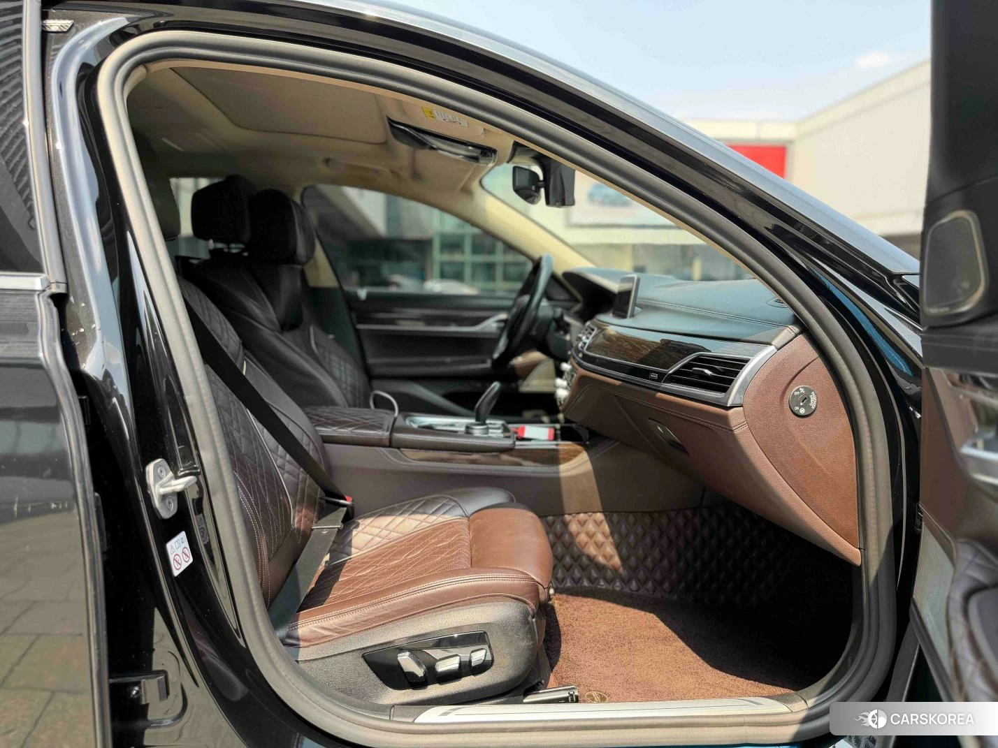 BMW 7 series 2021 Черный из Китая, фото 4