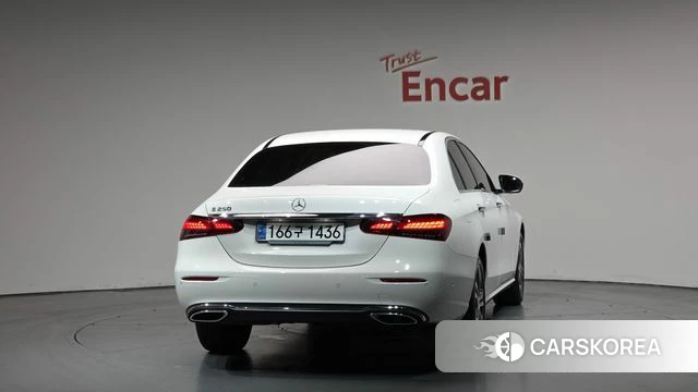 Mercedes-Benz E-Class W213 id 4186128 из Кореи 23