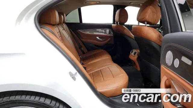 Mercedes-Benz E-Class W213 id 2689062 из Кореи 13