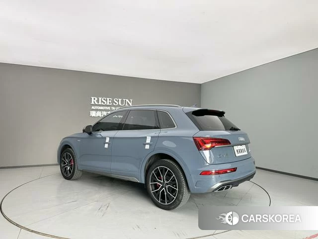 Audi Q5L 2023 Синий из Китая, фото 3