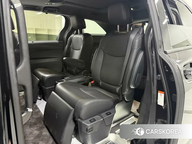 Toyota Grevia id 4263701 из Китая 11
