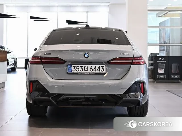 BMW 5 Series (G60) id 2983812 из Кореи 13