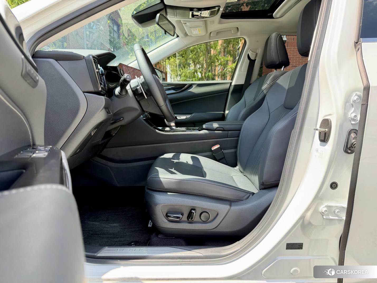 Lexus NX id 4514080 из Китая 10