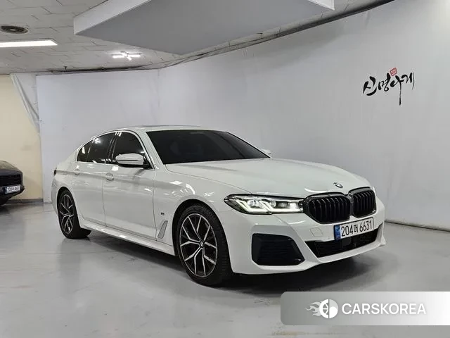 BMW 5 Series (G30) id 3366739 из Кореи 13