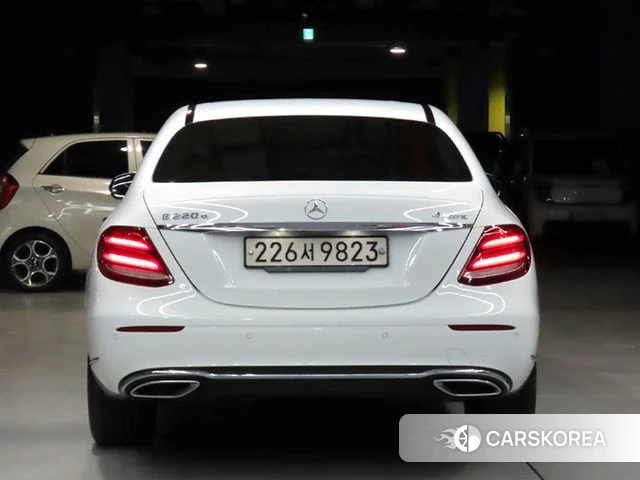 Mercedes-Benz E-Class W213 id 4496293 из Кореи 13