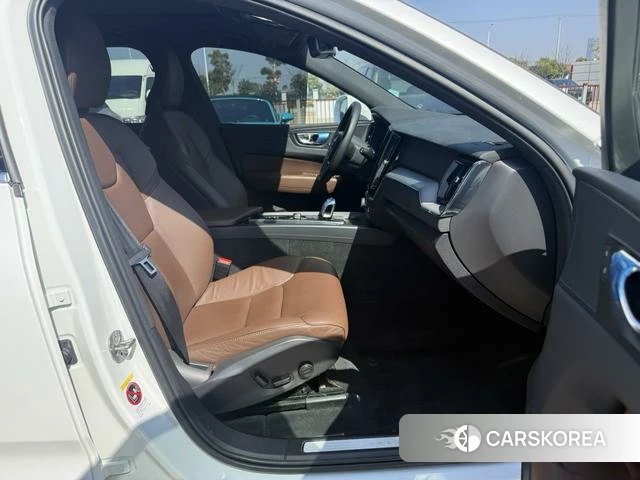 Volvo XC60 id 3889753 из Китая 13