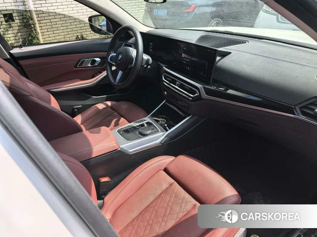 BMW 3 series 2024 Белый из Китая, фото 3