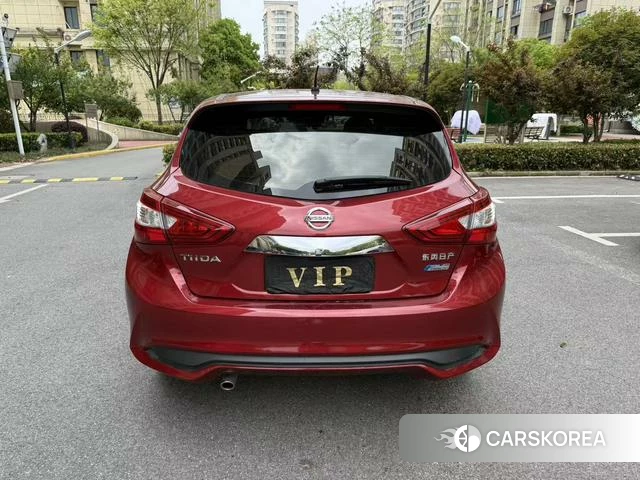 Nissan TIIDA 2019 Красный из Китая, фото 3