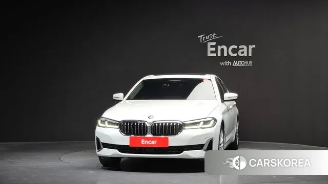 BMW 5 Series (G30) id 3572927 из Кореи 13