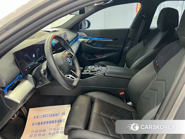 BMW i5 (import) 2025 Шампань из Китая, фото 3