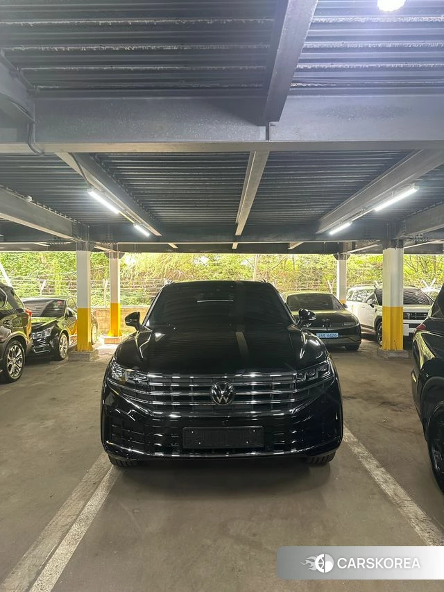 Volkswagen Touareg 3rd generation 2026 Черный из Кореи, фото 3