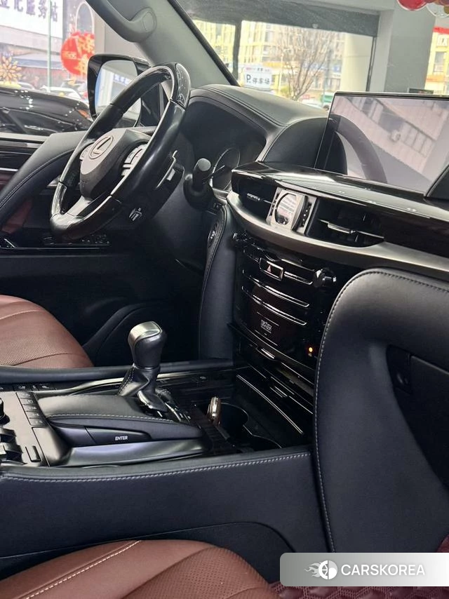 Lexus LX 2021 Белый из Китая, фото 3