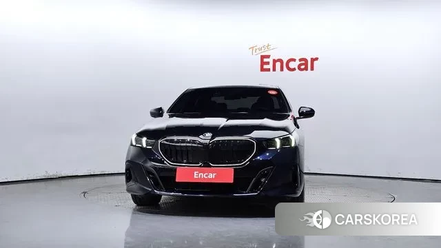 BMW 5 Series (G60) id 2958739 из Кореи 13