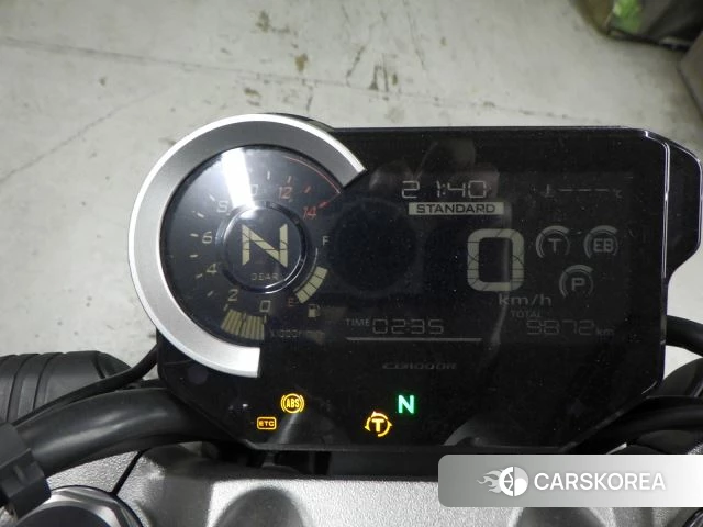 Electronics photo