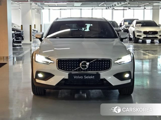 Volvo V60 Cross-Country 2nd Generation id 3939806 из Кореи 11