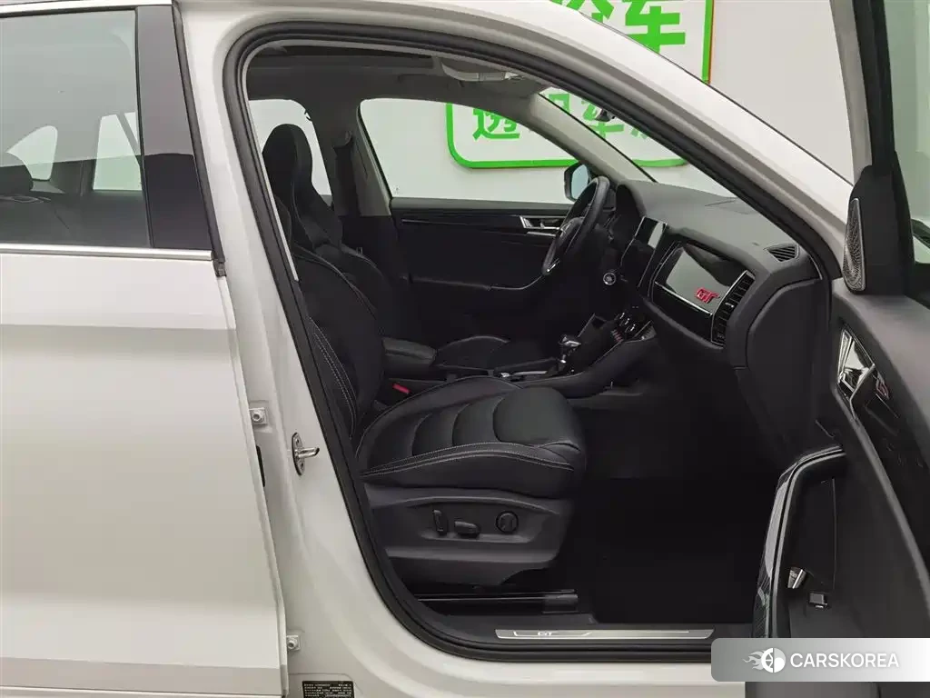 Skoda Kodiak GT id 4539376 из Китая 17