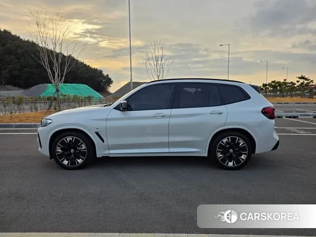 BMW iX3 id 3745677 из Кореи 8